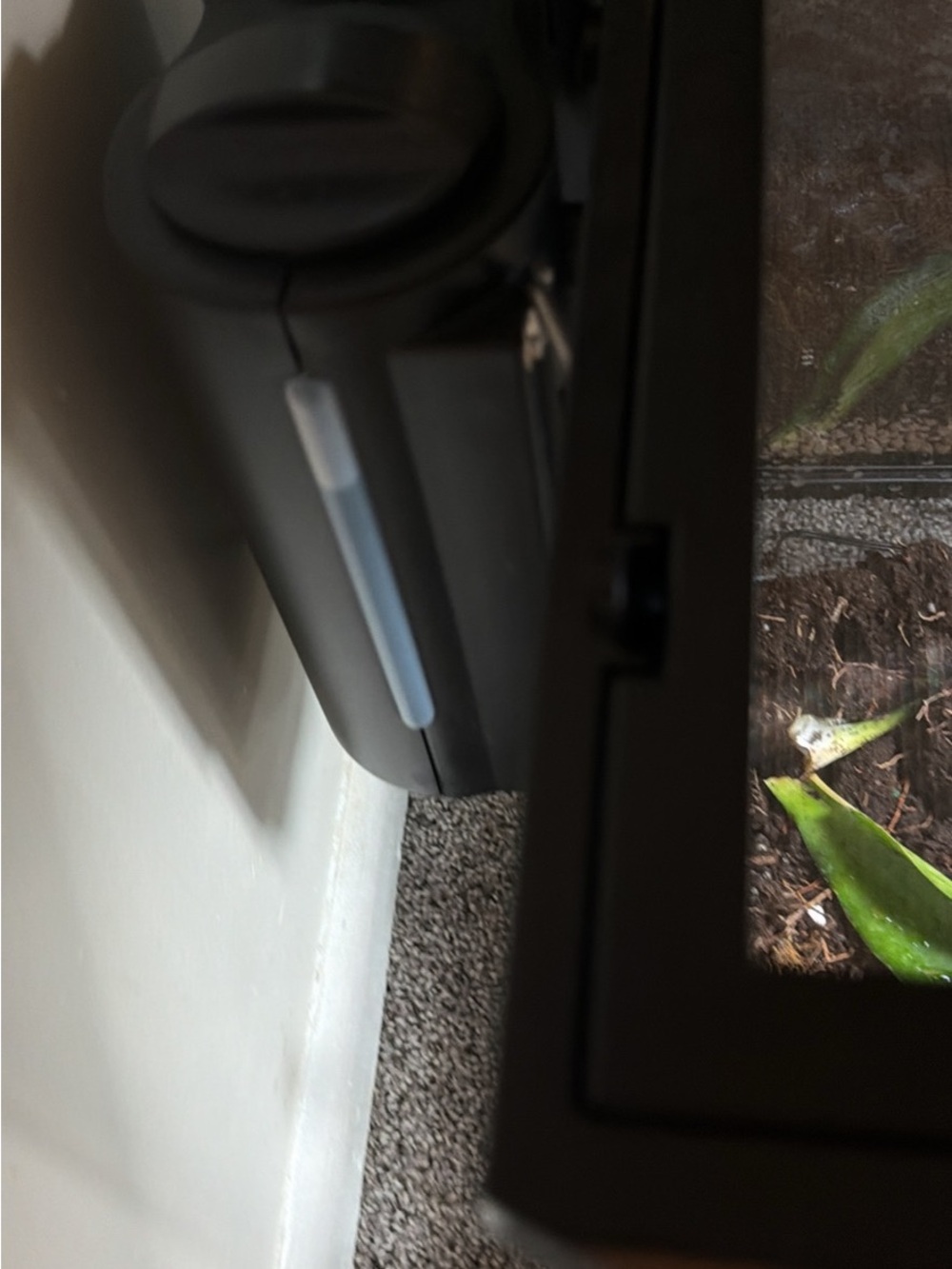 Black Terrarium Filter/Heater Attachment - Black with Blue Indicator